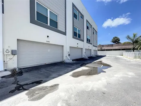 2645 1st Avenue N St Petersburg FL 33713