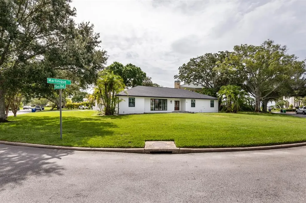 71 Martinique Avenue Tampa FL 33606