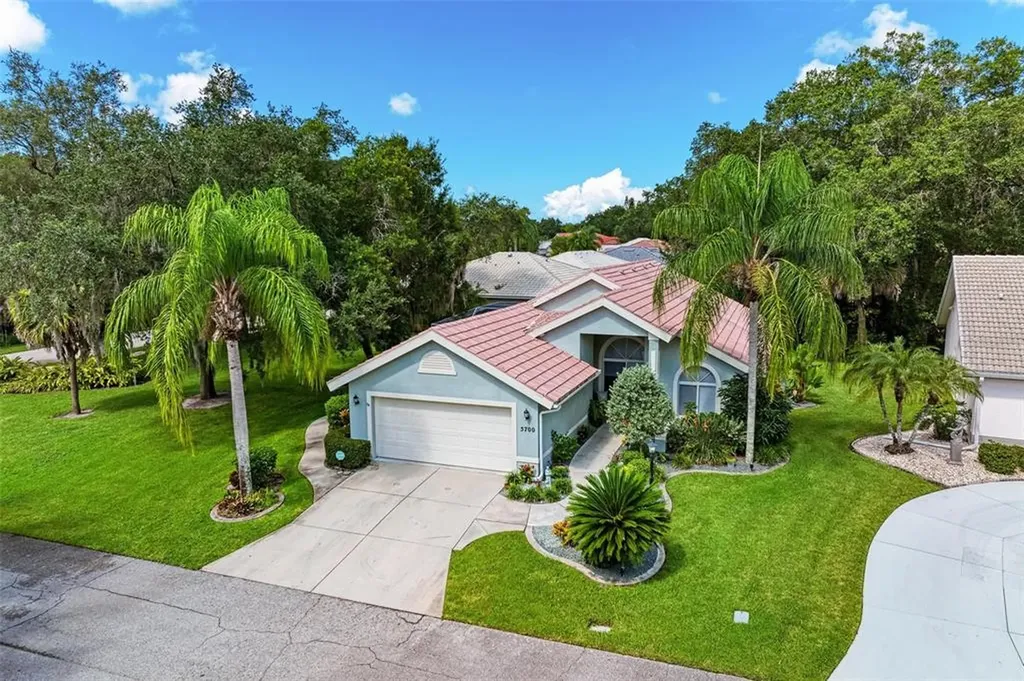 5700 Renzo Lane Sarasota FL 34243