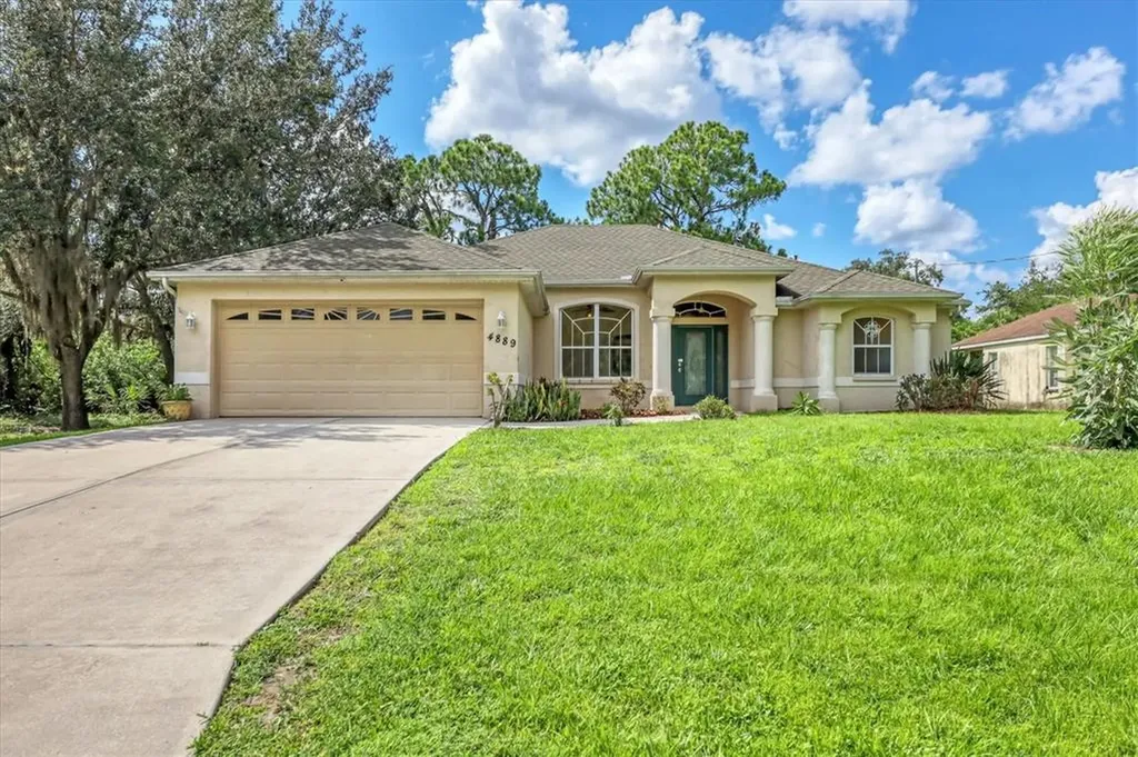 4889 Ariton Road North Port FL 34288