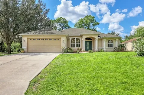 4889 Ariton Road North Port FL 34288