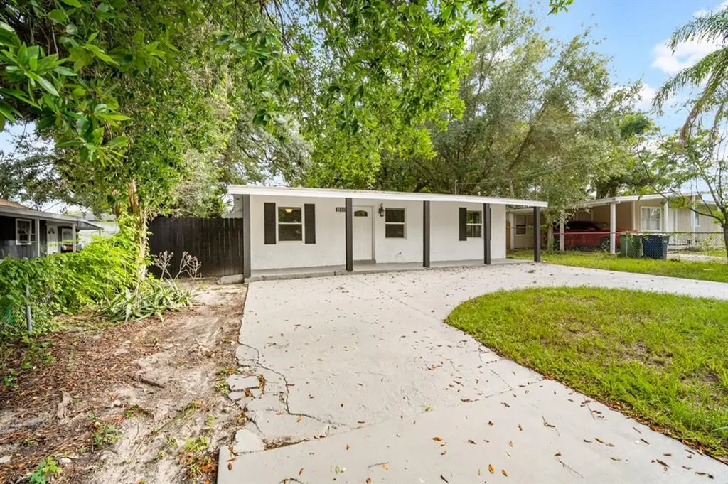 4009 Deleuil Avenue Tampa FL 33610