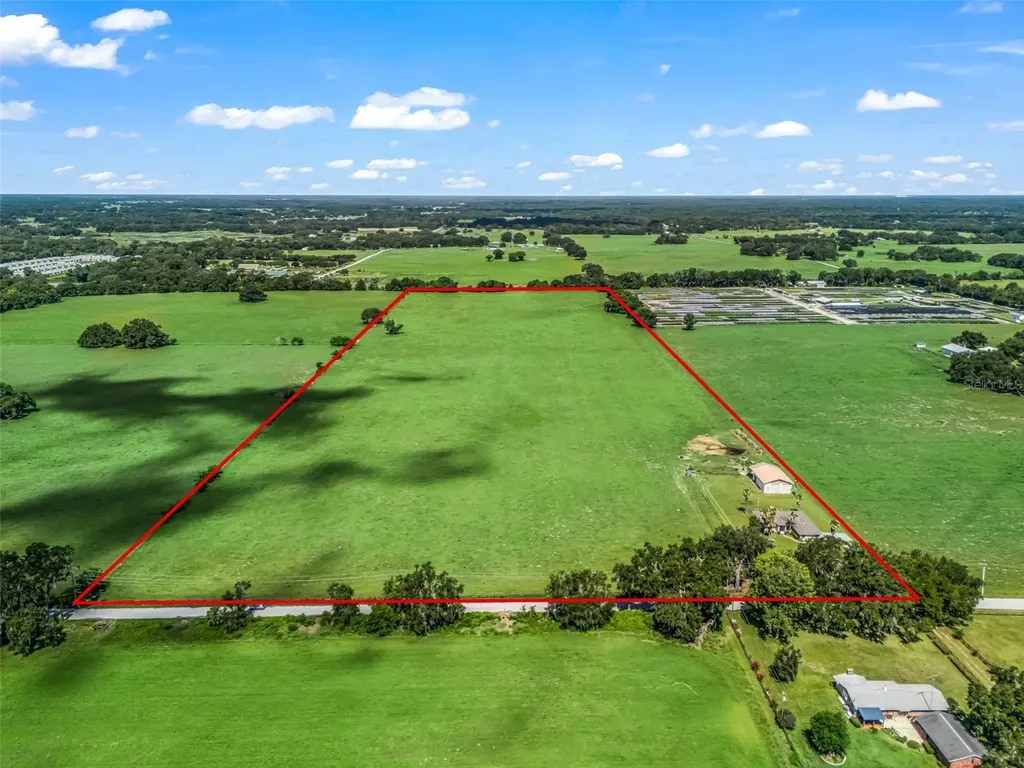 12604 County Road 103 Oxford FL 34484
