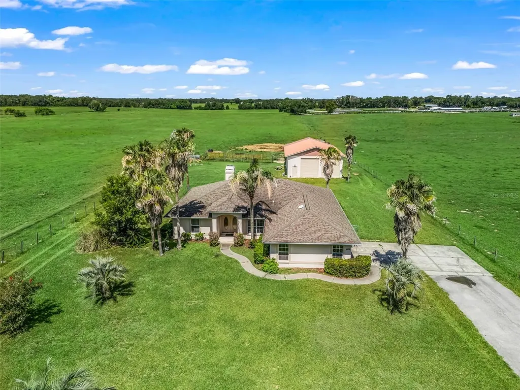 12604 County Road 103 Oxford FL 34484