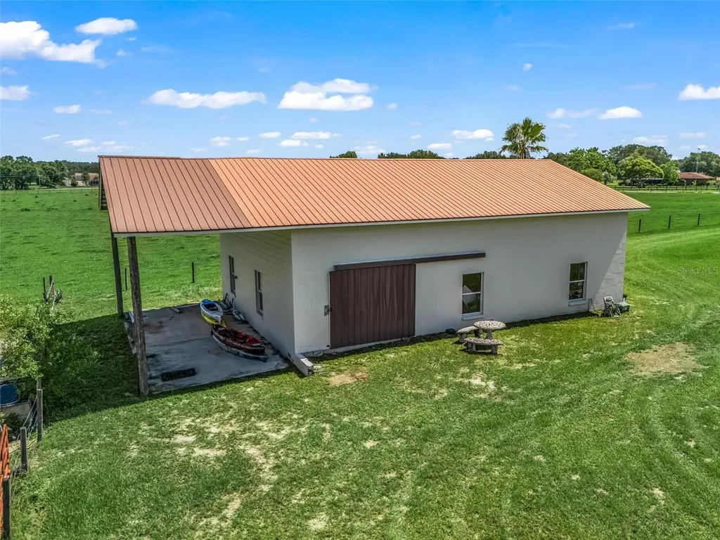12604 County Road 103 Oxford FL 34484