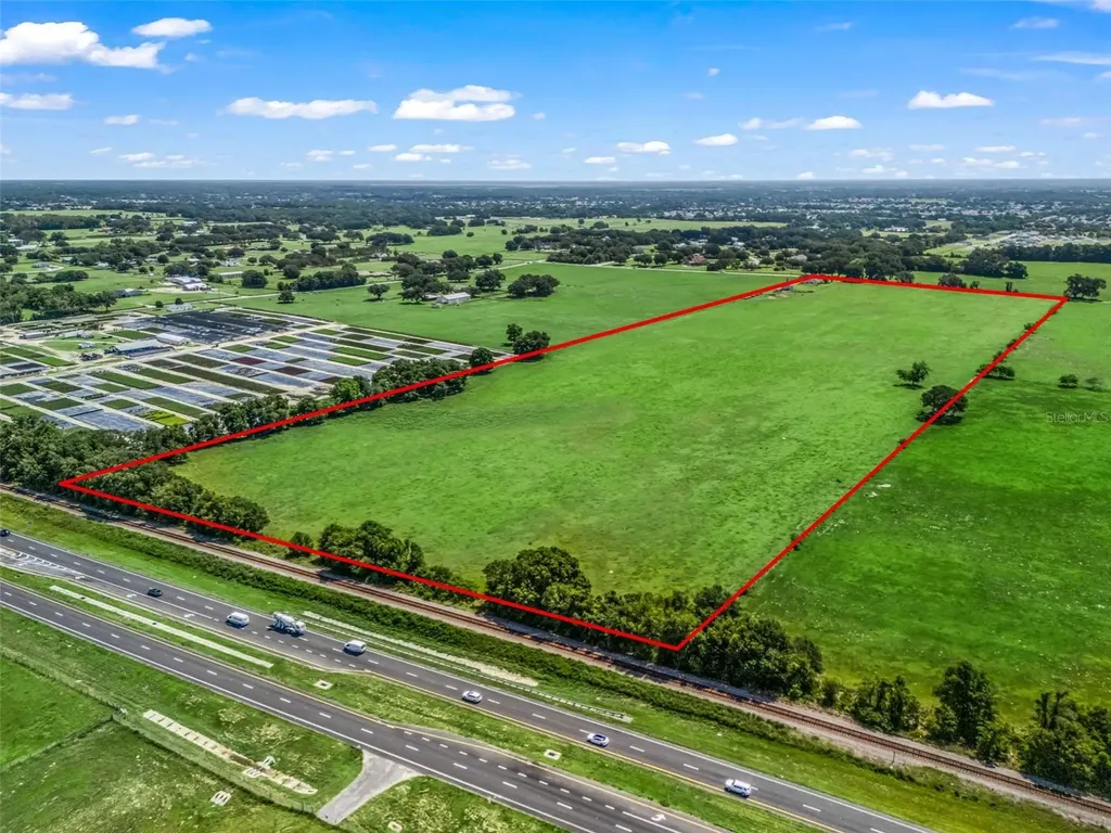 12604 County Road 103 Oxford FL 34484