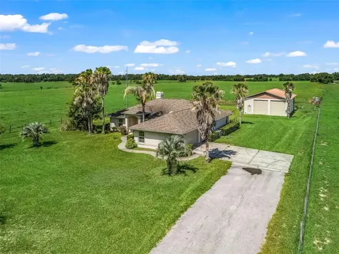 12604 County Road 103 Oxford FL 34484