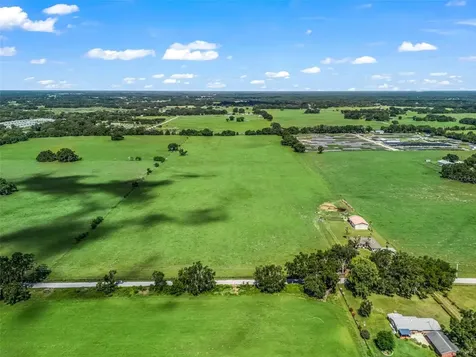 12604 County Road 103 Oxford FL 34484