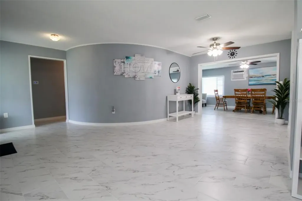 2521 Bismark Way Sarasota FL 34231