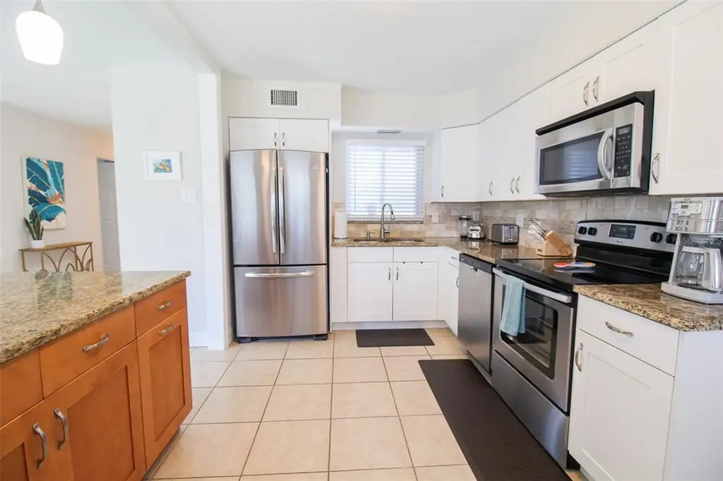 5005 Bee Ridge Road Sarasota FL 34233
