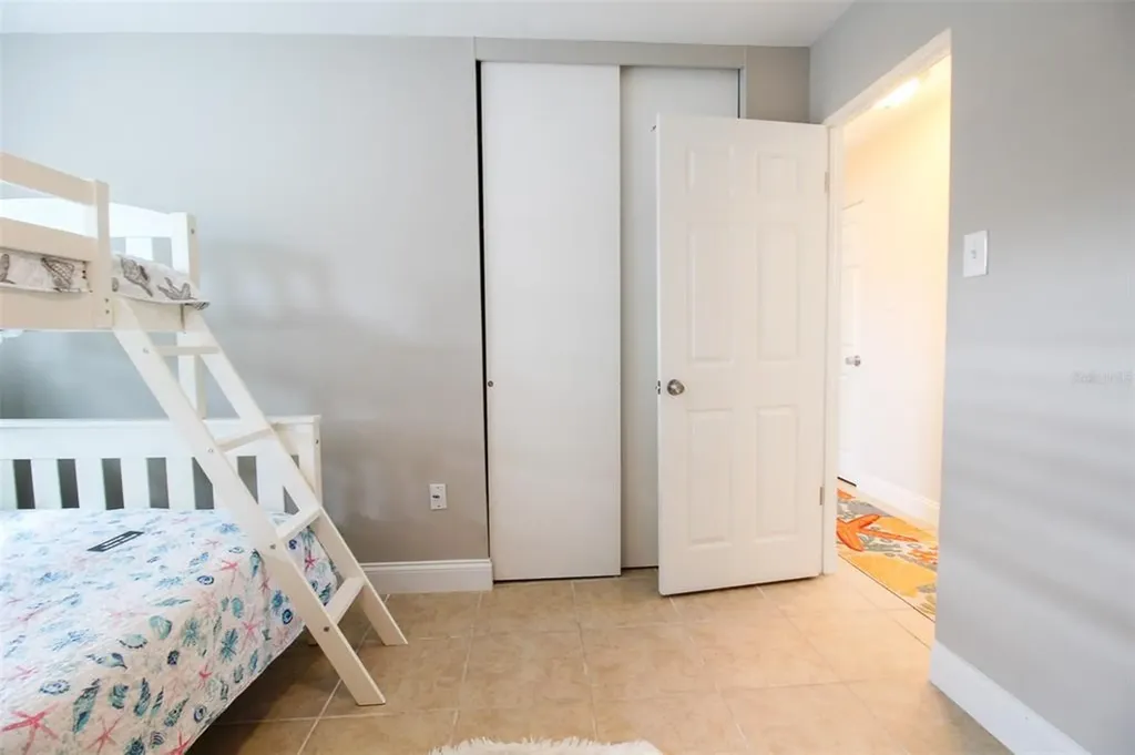 5005 Bee Ridge Road Sarasota FL 34233