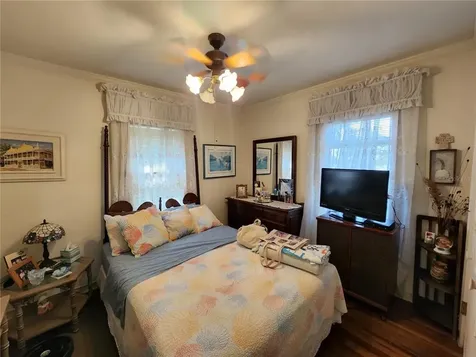 1913 W Aileen Street Tampa FL 33607