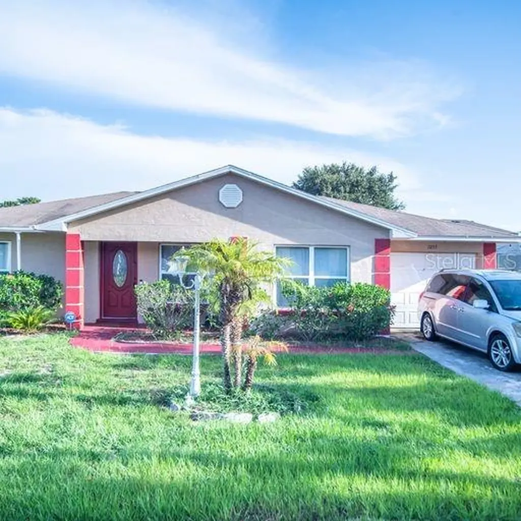 1055 Mansfield Road Tavares FL 32778