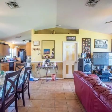 1055 Mansfield Road Tavares FL 32778