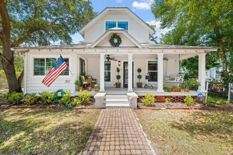 212 28th Street W Bradenton FL 34205