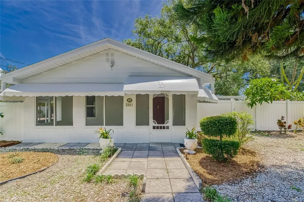 2001 E Bird Street Tampa FL 33604