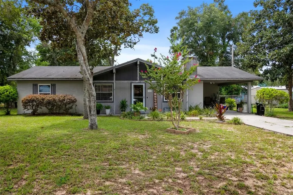 24 NE 48th Street Gainesville FL 32641