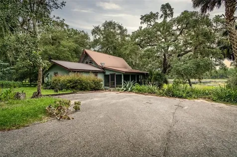 15365 SE 64th Place Ocklawaha FL 32179