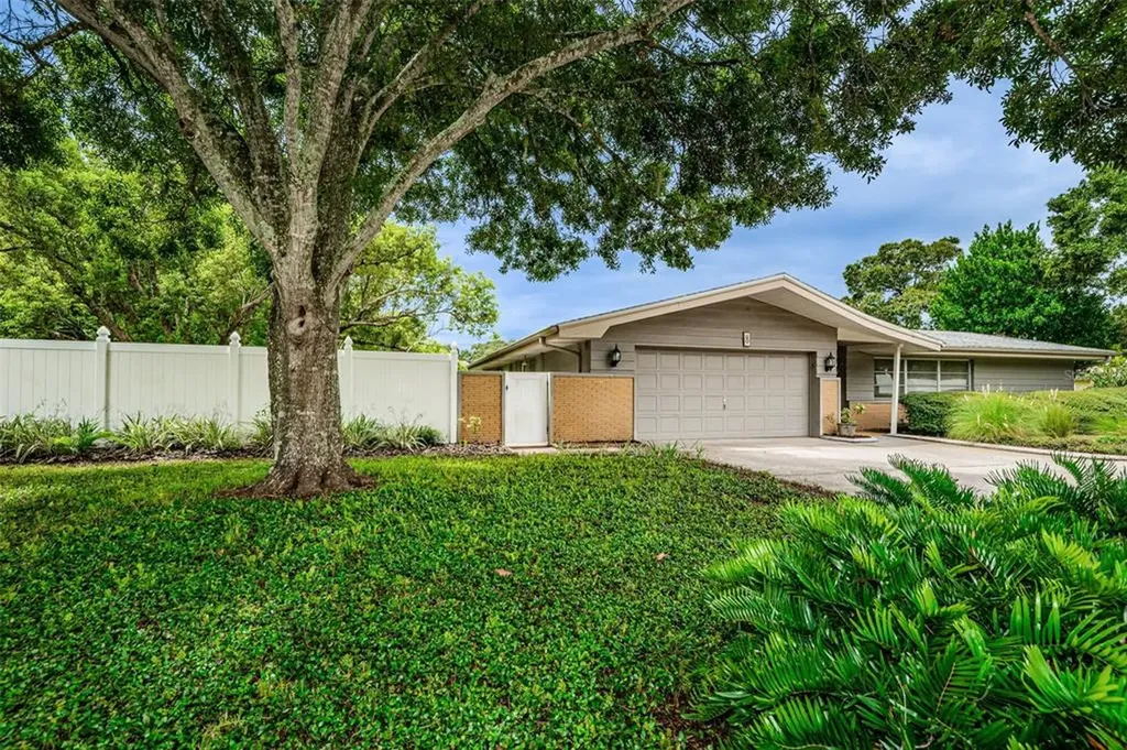 8 Dorado Place Clearwater FL 33764