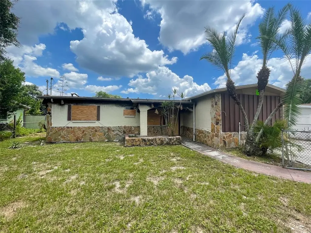 10609 N 27th Street Tampa FL 33612