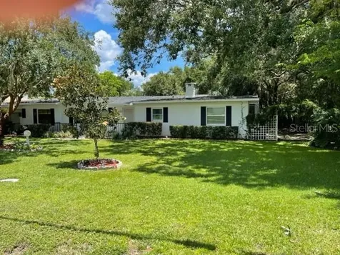 506 S 12th Street Leesburg FL 34748