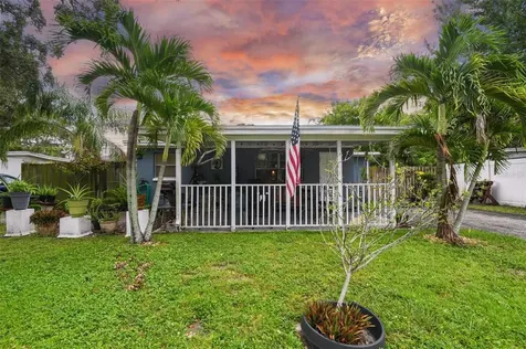 11887 102nd Street Largo FL 33773