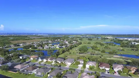 5123 51st Lane W Bradenton FL 34210