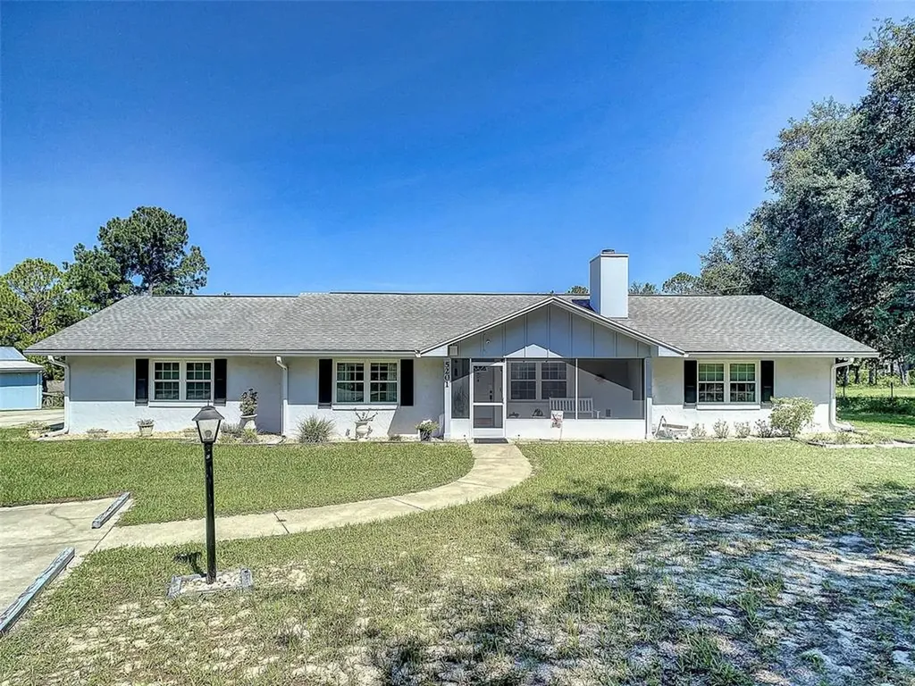 5201 Marion County Road Weirsdale FL 32195