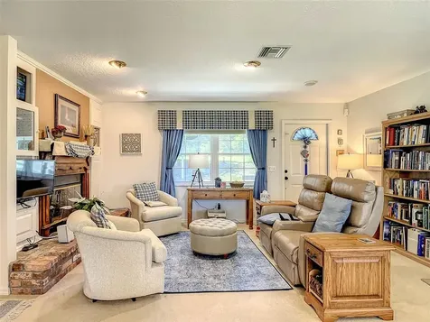 5201 Marion County Road Weirsdale FL 32195