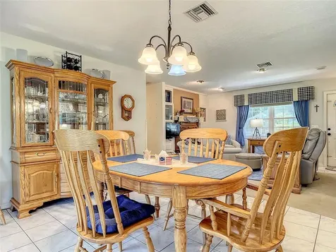 5201 Marion County Road Weirsdale FL 32195