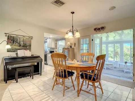 5201 Marion County Road Weirsdale FL 32195
