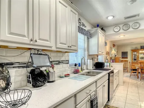 5201 Marion County Road Weirsdale FL 32195