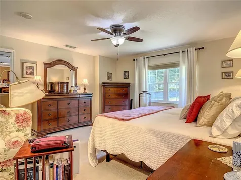 5201 Marion County Road Weirsdale FL 32195