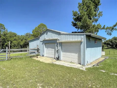 5201 Marion County Road Weirsdale FL 32195
