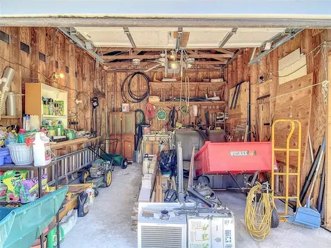 5201 Marion County Road Weirsdale FL 32195
