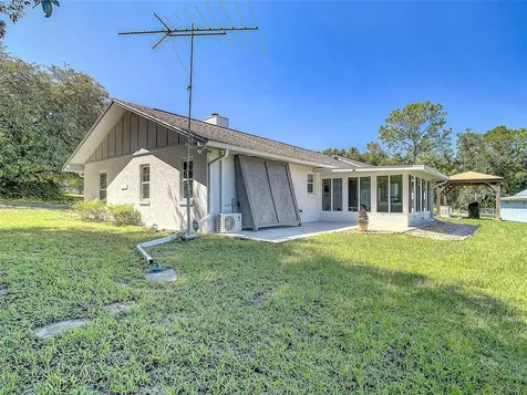 5201 Marion County Road Weirsdale FL 32195
