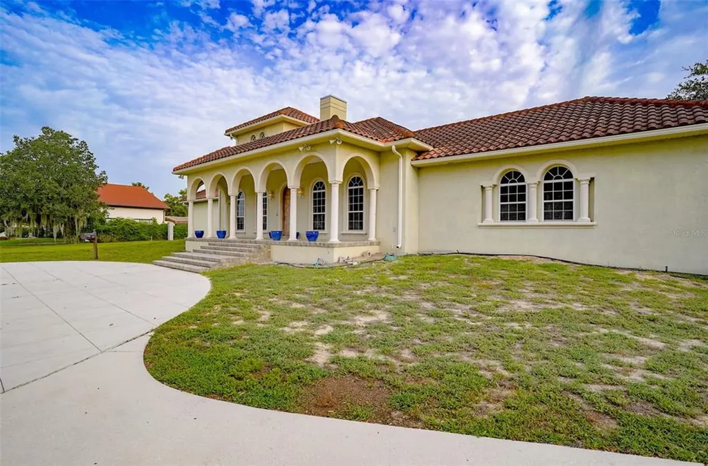 769 N Lakeshore Boulevard Lake Wales FL 33853