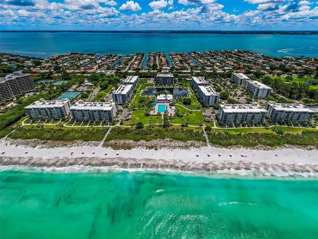 1045 Gulf Of Mexico Drive Longboat Key FL 34228
