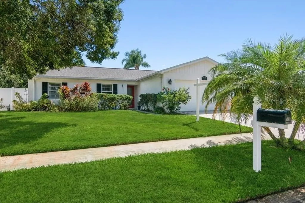 6738 Brentford Road Sarasota FL 34241