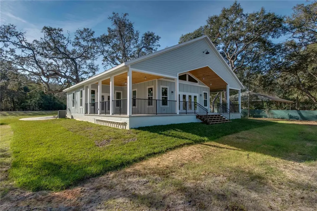 221 Ashley Lake Drive Melrose FL 32666