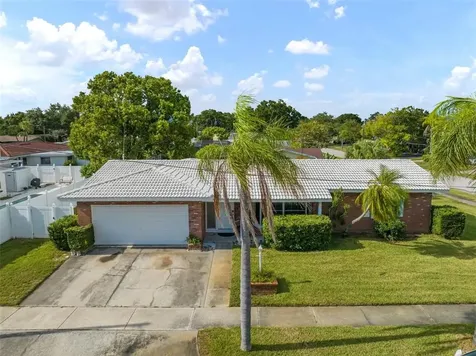 6149 27th Avenue N St Petersburg FL 33710