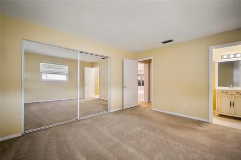 6149 27th Avenue N St Petersburg FL 33710