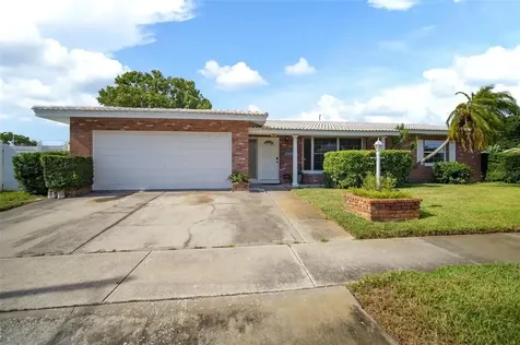 6149 27th Avenue N St Petersburg FL 33710