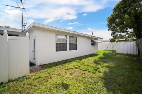 6149 27th Avenue N St Petersburg FL 33710