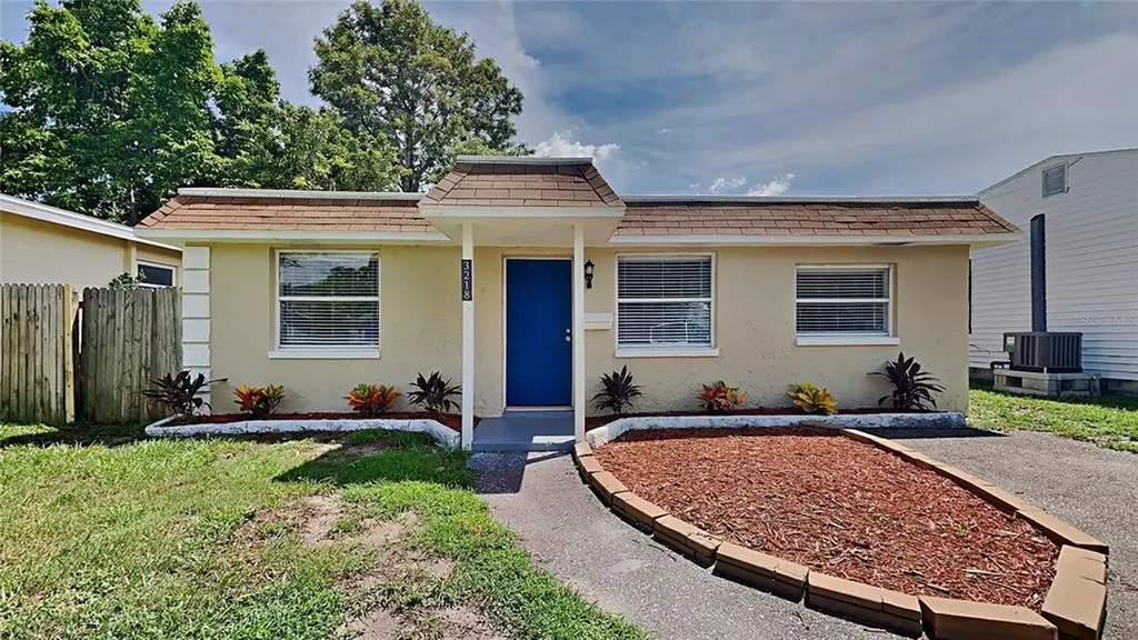 3218 36th Avenue N St Petersburg FL 33713