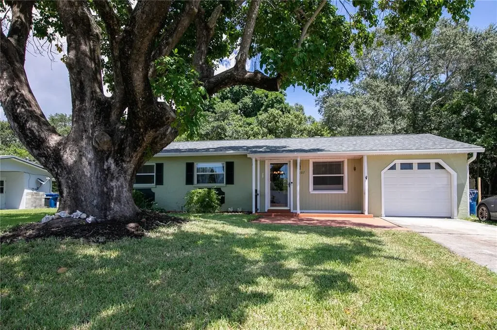 4107 35th Street W Bradenton FL 34205