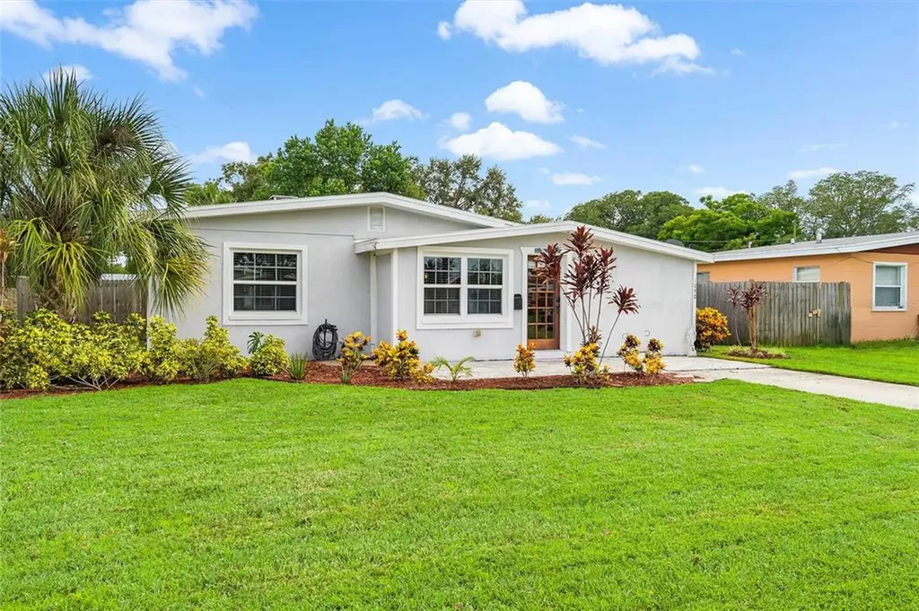 1050 61st Avenue N St Petersburg FL 33703