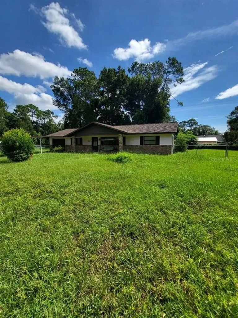 2221 NE 18th Court Ocala FL 34470