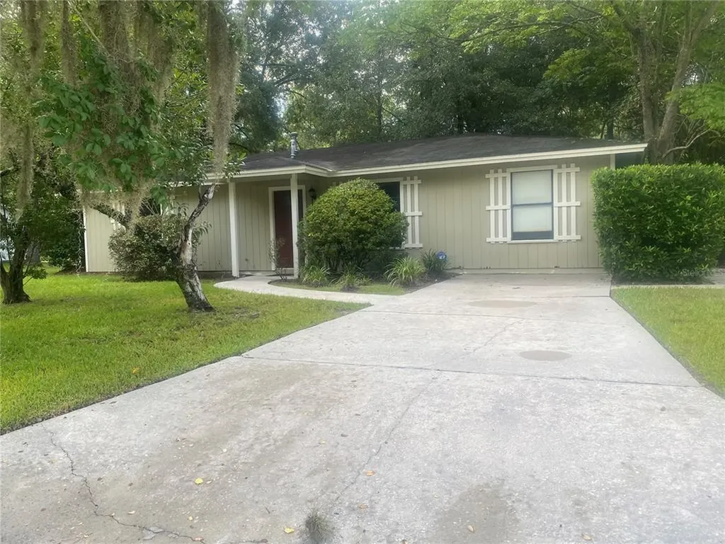 2735 NW 42nd Place Gainesville FL 32605