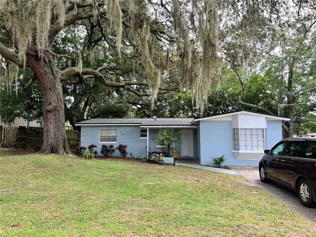 7101 Lynwood Drive Tampa FL 33637
